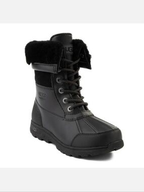 UGG® Black Butte II CWR Boot - Big Kid, Size 5 ~ EUC